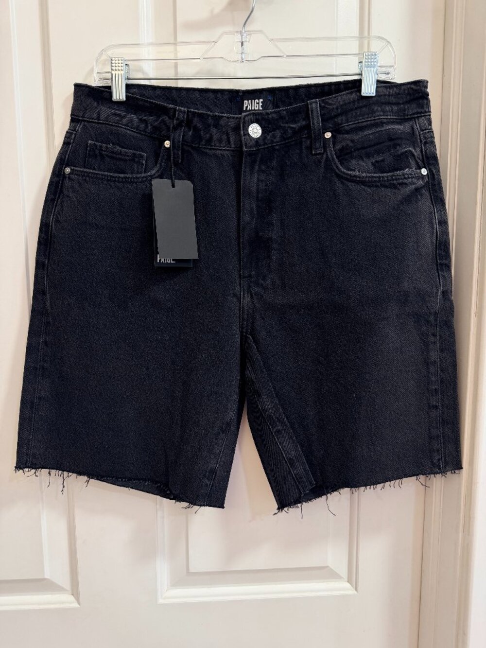 NWT PAIGE Sammy Black Bermuda Shorts Size 31